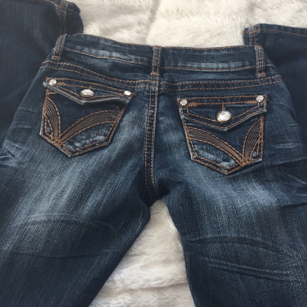 Distressed Jeans - Picture 4 of 5